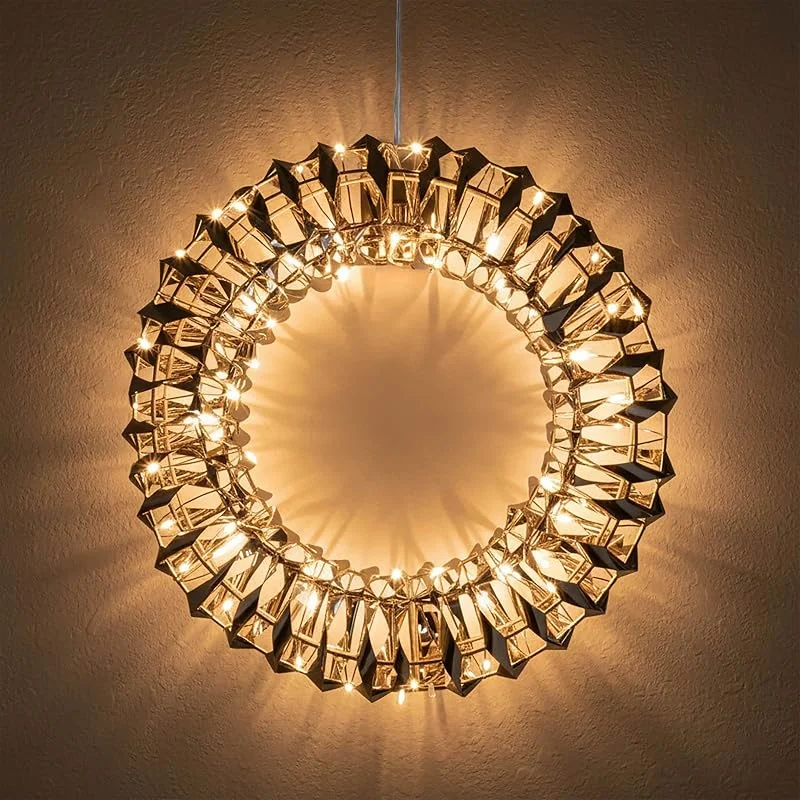 Besuche den Spetebo-Store Spetebo LED Weihnachtskranz Gold batteriebetrieben mit Timer - 30 cm — Weihnachtsbeleuchtung