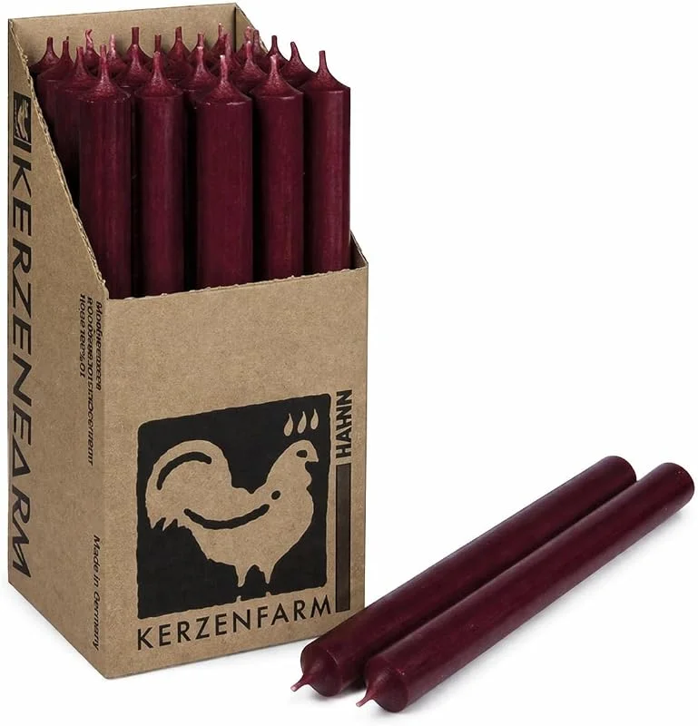 Marke: TrendandStylez Extra lange Stabkerzen durchgefärbt 25cm (250x22mm), RAL Tafelkerzen mit 12h+ Brenndauer, Ohne Tropfen & Rußen, Leuchterkerzen für Deko, Made in Germany (5, Dunkelrot) — Kerzenlicht Abendessen