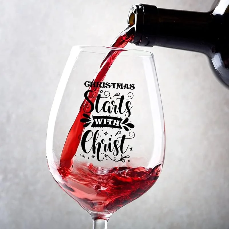 Marke: Rimego Weinglas Weihnachten beginnt mit Christus Weinglas Kelch 2er Set für Paare Jahrestag Hochzeit Geschenk personalisierte Weingeschenke für Frauen und Männer 482 ml Gläser — Wein und Festtafel