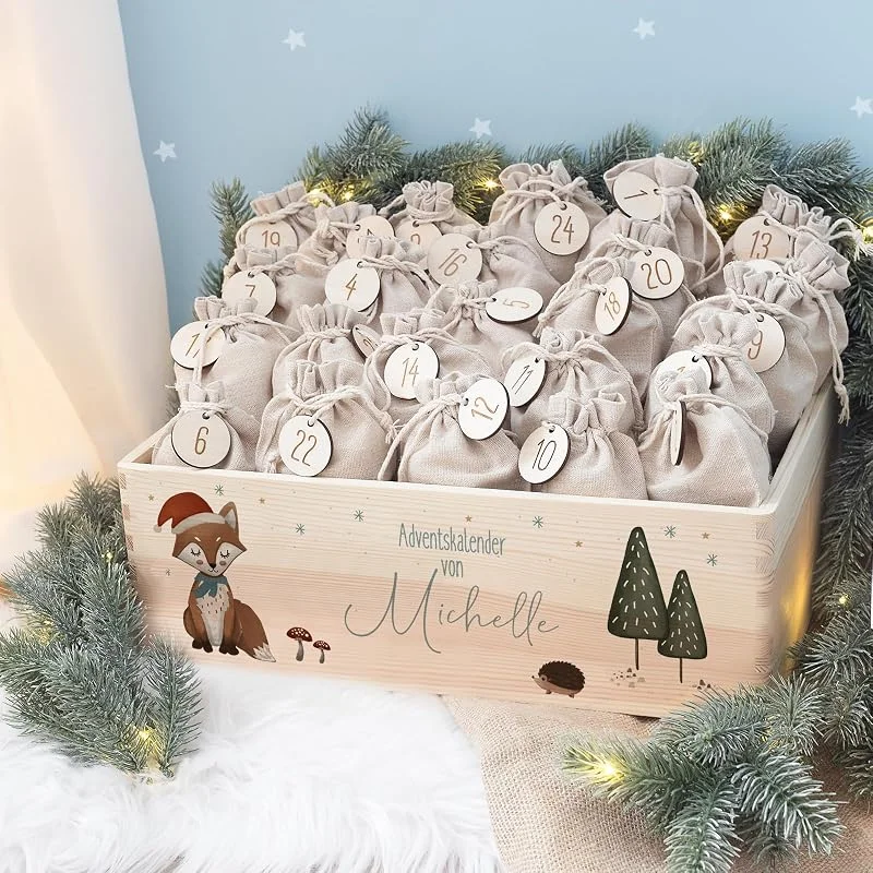 Besuche den hellomini-Store Personalisierte Adventskiste - Adventskalender 2026 Kinder aus Holz mit Namen - Aquarell Druck Kalender DIY - Weihnachtskalender für Kinder - hellomini (Fuchs Druck) — Advent und Tisch