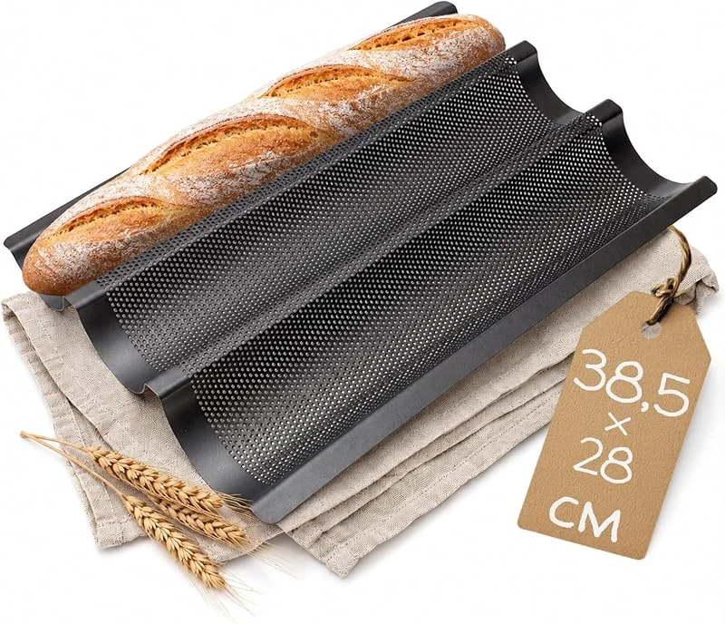 Besuche den RBV Birkmann-Store Baguetteblech perforiert für 3 Baguettes – Birkmann – dunkelgrau, 3-fach Backblech aus Metall, 38, 5 x 29, 5 x 4 cm, antihaftbeschichtet, perfekte Brotbackform für knusprige Ergebnisse im Ofen — Weihnachtskueche