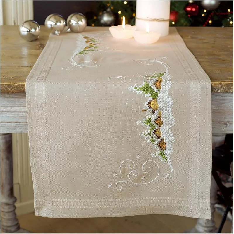 Besuche den Vervaco-Store Vervaco Stickpackung Kreuzstich Set Vorgedruckt Tischläufer Winterdorf im Schnee Stickdecken Vorgezeichnet Basteln Kreativ Stickläufer zum Selbersticken 40 x 100 cm Stickset Weihnachten — Advent und Tisch