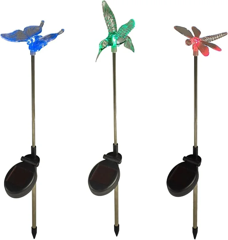 Besuche den Lights4fun-Store Lights4fun 3er-Set Solar-Stableuchten mit Libelle, Kolibri & Schmetterling, Gartendeko Solarlampen Lichter für Außen Outdoor Garten Balkon, Wegleuchten Gartenleuchten Sommer, Bunt, Höhe 75 cm — Kerzenlicht Abendessen