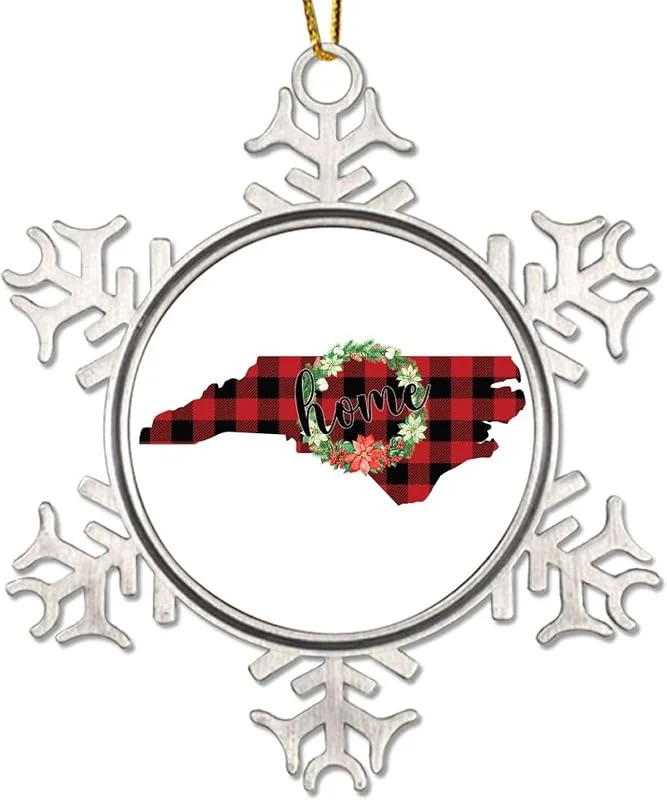 Marke: CowkissSign Weihnachtskranz North Carolina Weihnachtsschmuck für Kinder Heimstaat rot und schwarz kariert Ornament USA North Carolina State Weihnachtsdekoration Metall Schneeflocke Ornamente Geschenk