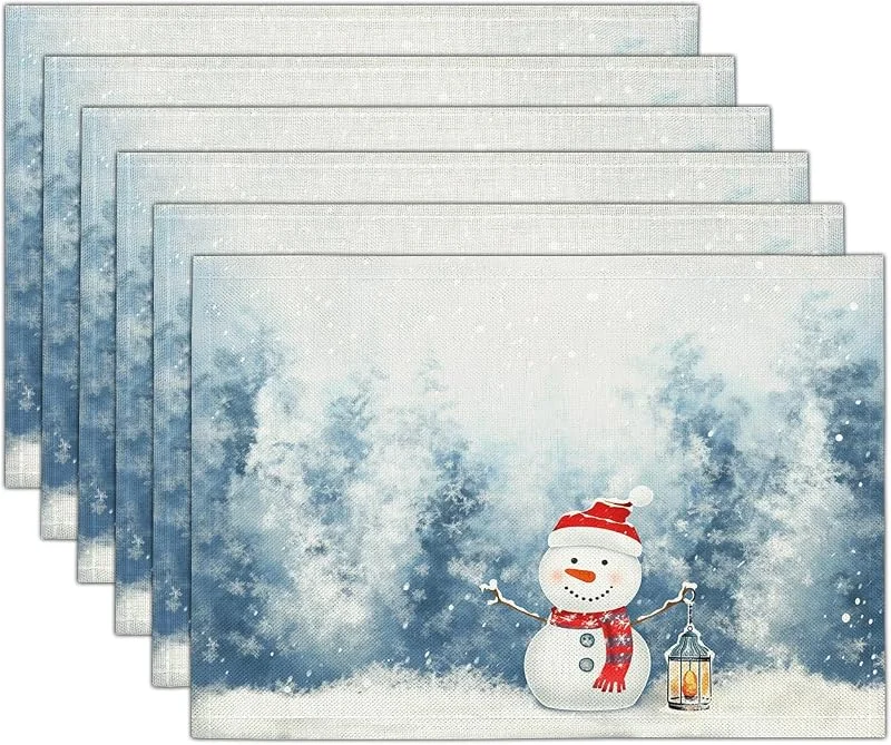 Marke: GDJSMIN Mode Hellblau Elemente Eines Cartoon-Schneemanns Weihnachten Platzsets 4er Set, 30x45cm Winter Tischset Waschbar Platzdeckchen Küche Party Deko — Küche & Haushalt