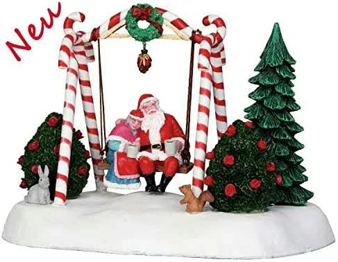 Marke: Lemax Lemax 24479 - Santa Swing - Weihnachtsmann schaukelt - Animiertes Tischstück - Santas Wonderland - Dekoration, Weihnachtsdeko - Weihnachtswelt, Weihnachtsdorf