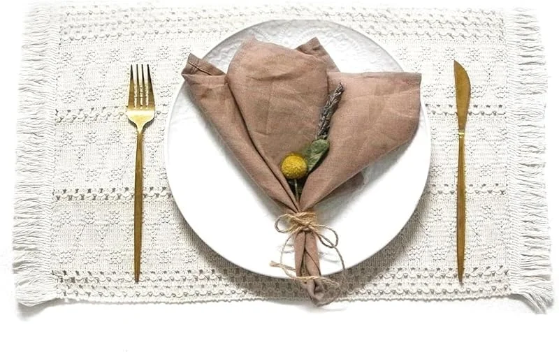 Besuche den Epinki-Store Epinki 2er Set Tischset Abwaschbar Junge Quadratisch 30x50CM, Baumwolle Leinen Platzdeckchen Deko Hohl Streifen Einfarbig mit Quaste Anti-Rutsch, Tischmatte Modern Beige für Esstisch — Küche & Haushalt
