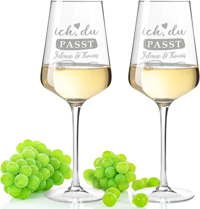Besuche den GRAVURZEILE-Store GRAVURZEILE Weingläser mit Gravur - Ich & Du = Passt Design im 2er Set - Personalisiert mit Namen - Geschenk zur Hochzeit, Verlobung & Jahrestag - Geschenke für Sie & Ihn — Wein und Festtafel