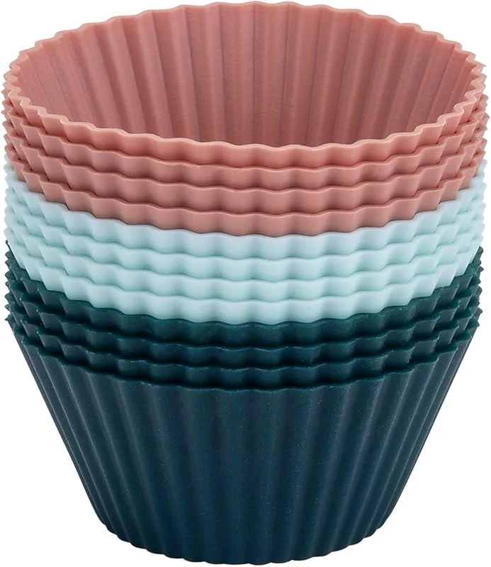Besuche den Dr. Oetker-Store Dr. Oetker Silikon-Muffinförmchen Vintage Oster Manufaktur – 12-teiliges Set in drei Farben, hochwertiges Platinsilikon, Temperaturbeständig — Weihnachtskueche