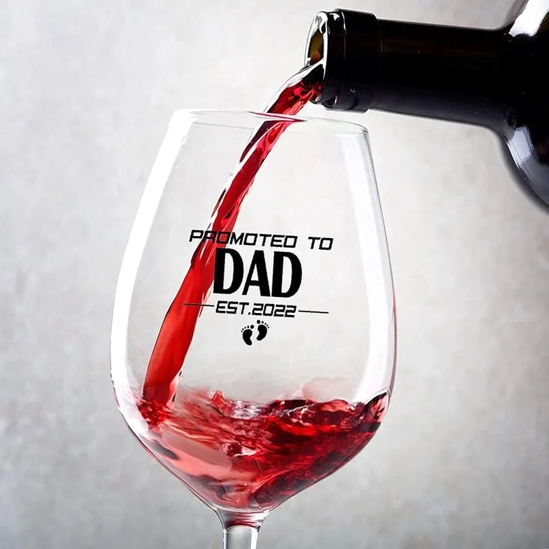 Marke: Rimego Weinglas "Promoted to Dad" Rotweingläser, 2er-Set, tolles Weingeschenk für Hochzeitstag, Weihnachten, Geburtstag, 325 ml — Wein und Festtafel