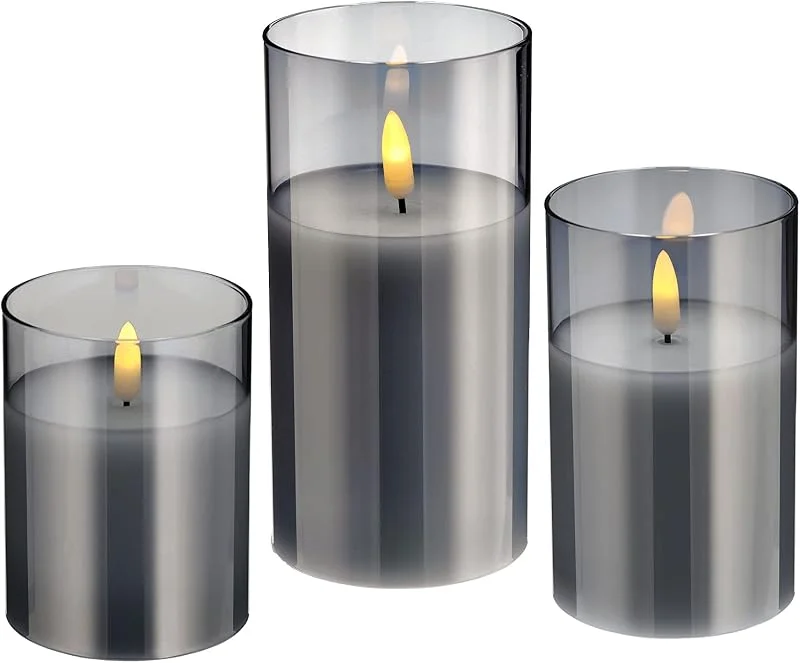 Besuche den Spetebo-Store Spetebo LED Echtwachs Kerzen mit Timer im satinierten Glas - 3er Set - Leuchtfarbe: warmweiß - flackernde Kerze Deko Glas Windlicht flammenlos — Kerzenlicht Abendessen