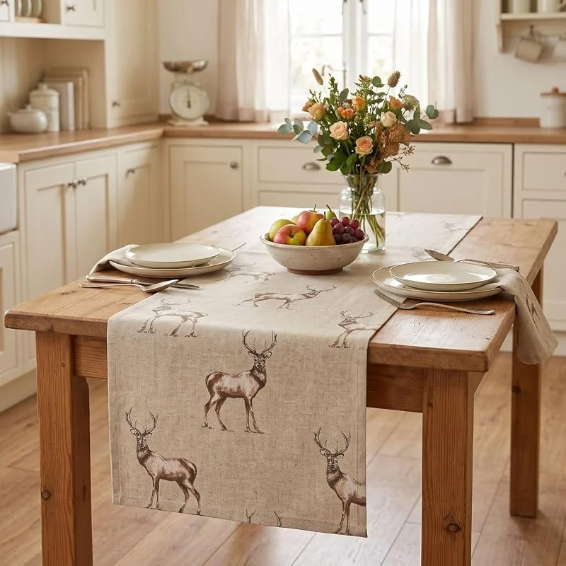 Besuche den SCHÖNER LEBEN.-Store SCHÖNER LEBEN. Tischläufer Fryett`s Landhaus Hirsch Natur braun — Küche & Haushalt