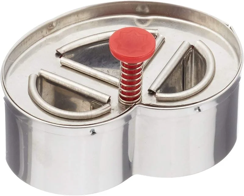 Besuche den Städter-Store Städter 966070 Brezel Ausstecher mit Auswerfer, Edelstahl, Silber, rot, 6, 5 x 6, 5 x 6, 5 cm — Weihnachtskueche