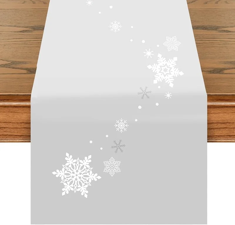 Marke: khevga 10 Stück Tischläufer Weihnachten Vorteilspaket – 140×40 cm – ideal für Events, Feiern & Festliche Tischdeko (Schneeflocke grau) — Küche & Haushalt