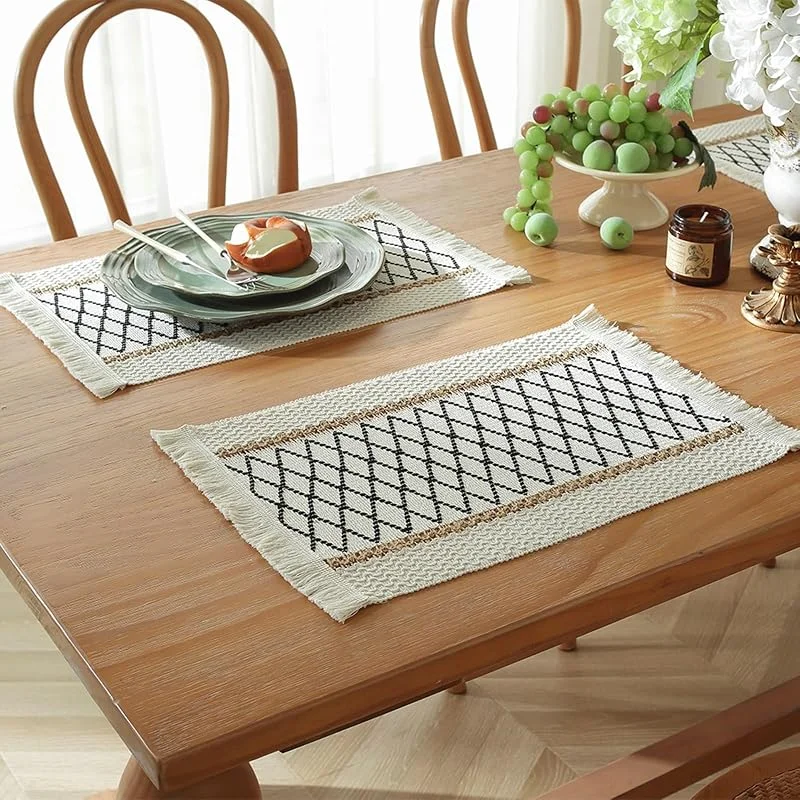 Besuche den Epinki-Store Epinki Tischsets Platzsets Textil Quadratisch, 2er Set 45x30CM Platzset Weihnachten Modern Geflochten Gitter Hitzebeständige aus Baumwolle Leinen, Tischmatten Set Abwaschbar Schwarz für Küche — Küche & Haushalt