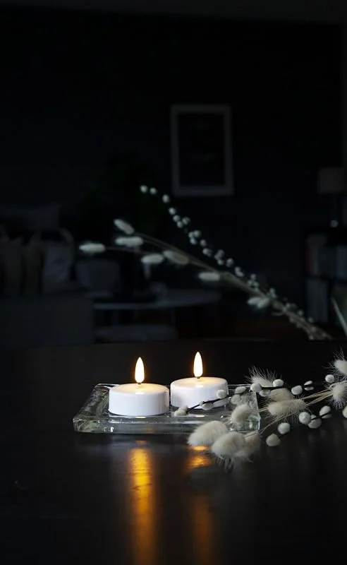 Besuche den Star Trading-Store Star Trading LED-Teelichter Flamme, 2er-Set - 5, 8 cm Durchmesser, Kunststoff Weiß, Timer, warmweiß, Innenbereich — Kerzenlicht Abendessen