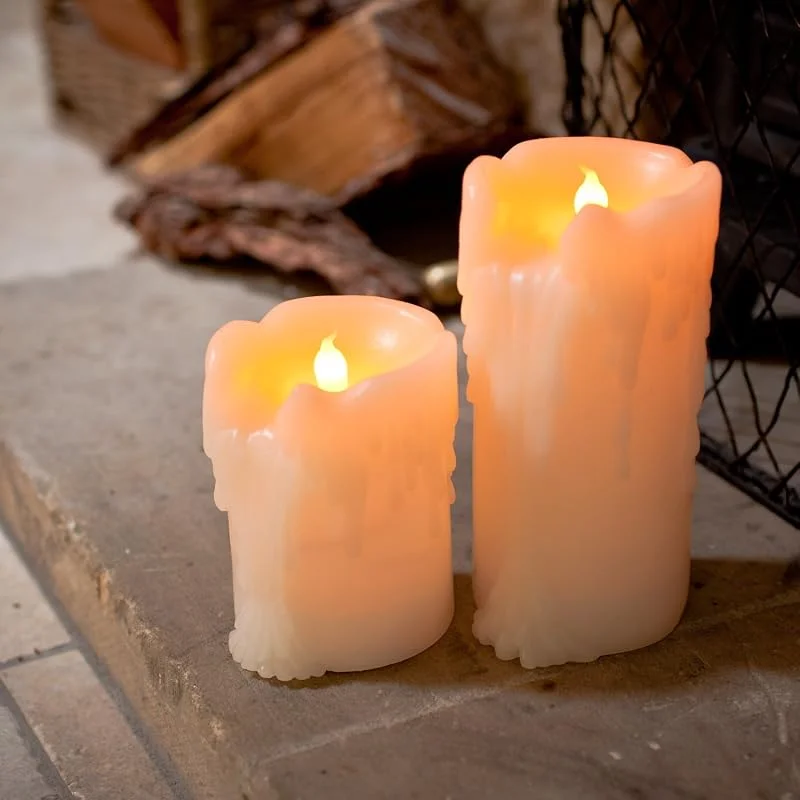 Besuche den Lights4fun-Store Lights4fun 2er Set LED Echtwachs Kerzen mit Wachstropfen Timer Batteriebetrieben Deko Wohnzimmer flackernde Flamme Stumpenkerzen Elektrisch mit Timerfunktion — Kerzenlicht Abendessen