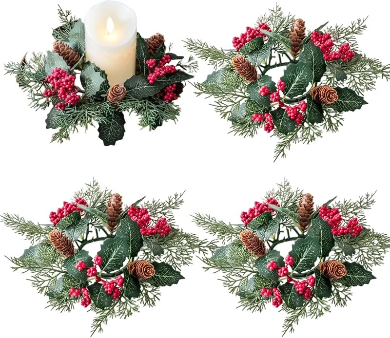 Marke: Joygoodta 4 Stück Kerzenringe, künstliche Weihnachtskerzenkränze aus roten Beeren und Tannenzapfen für Säulen, Hochzeit, Wintertisch, Haustür und Feiertagsdekorationen, 28 cm — Kerzenlicht Abendessen