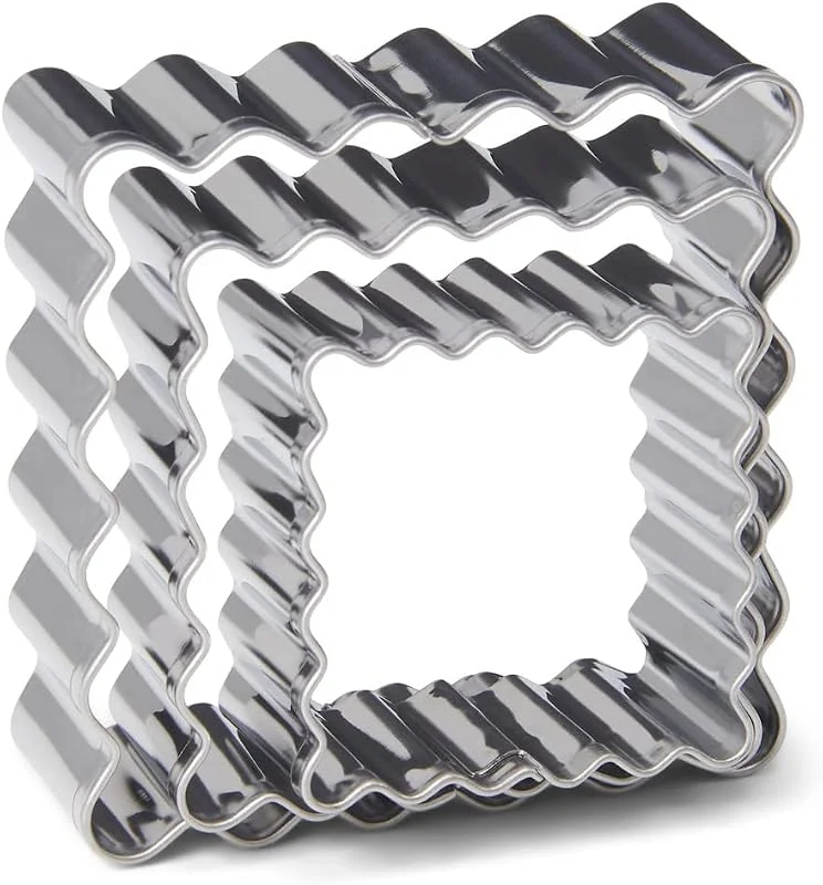 Marke: patisse patisse 13707 – 3 Ausstechformen quadratisch und gezackt – Edelstahl – 3 Größen: 3, 5 cm, 4, 5 cm, 5, 5 cm — Weihnachtskueche