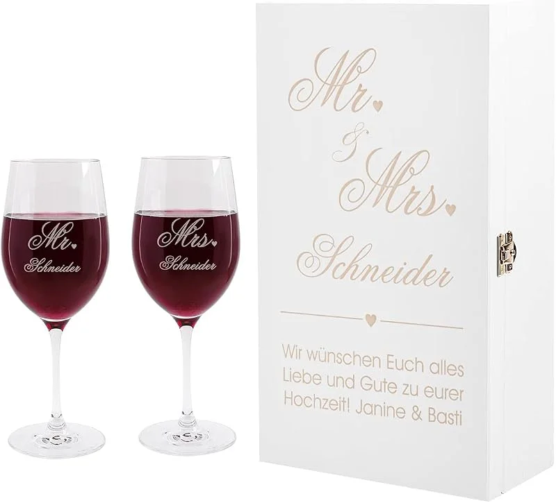 Besuche den Herz & Heim-Store Herz & Heim® 2 Leonardo Weingläser mit Gravur wunderschönes Geschenk zur Hochzeit mit weißer Premium Verpackung Mr. & Mrs. — Wein und Festtafel