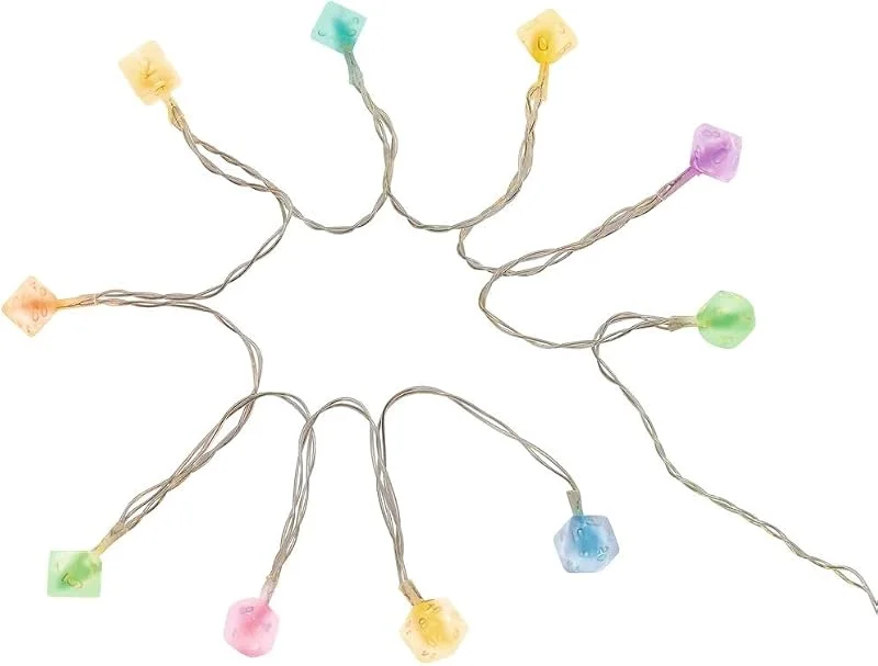 Besuche den moses-Store moses. Let's play Lichterkette Spielwürfel – LED-Lichterkette mit bunten Würfeln, sanfter Farbwechsel, Timer-Funktion, Batteriefach mit Deko-Hülle, Bunt — Weihnachtsbeleuchtung