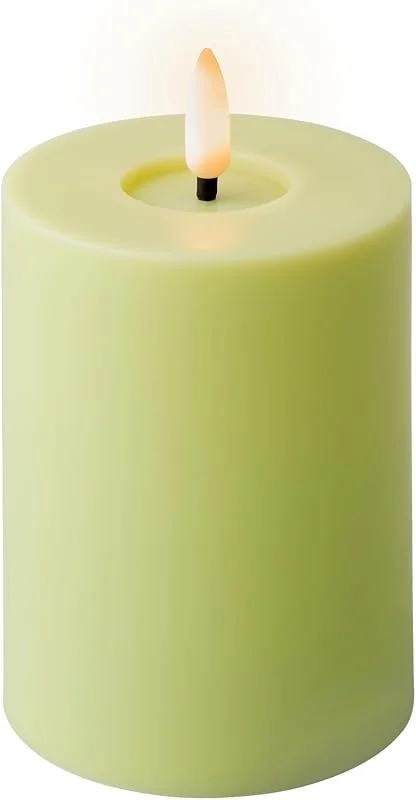 Marke: Lumineo Lumineo LED Kerze mit Timer 7x12cm - Indoor & Outdoor - Kunstkerze mit 6 Stunden Timerfunktion - Flammenlose Kerzen als Outdoorkerzen Tischkerzen Dekokerzen Stumpenkerzen - Hellgrün Warmweiß — Advent und Tisch